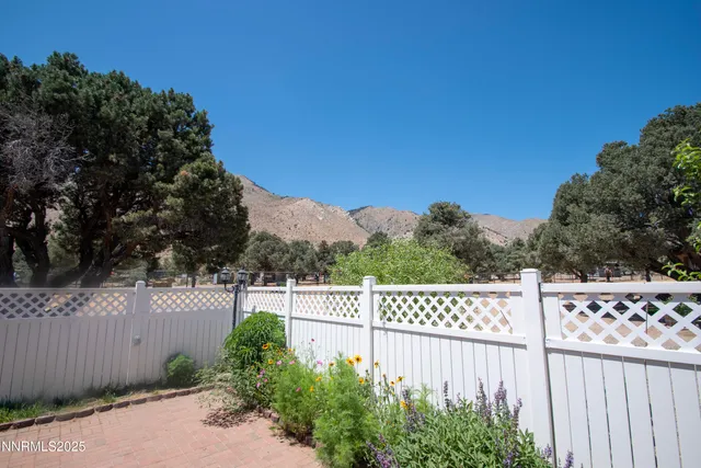 a view of a outdoor space