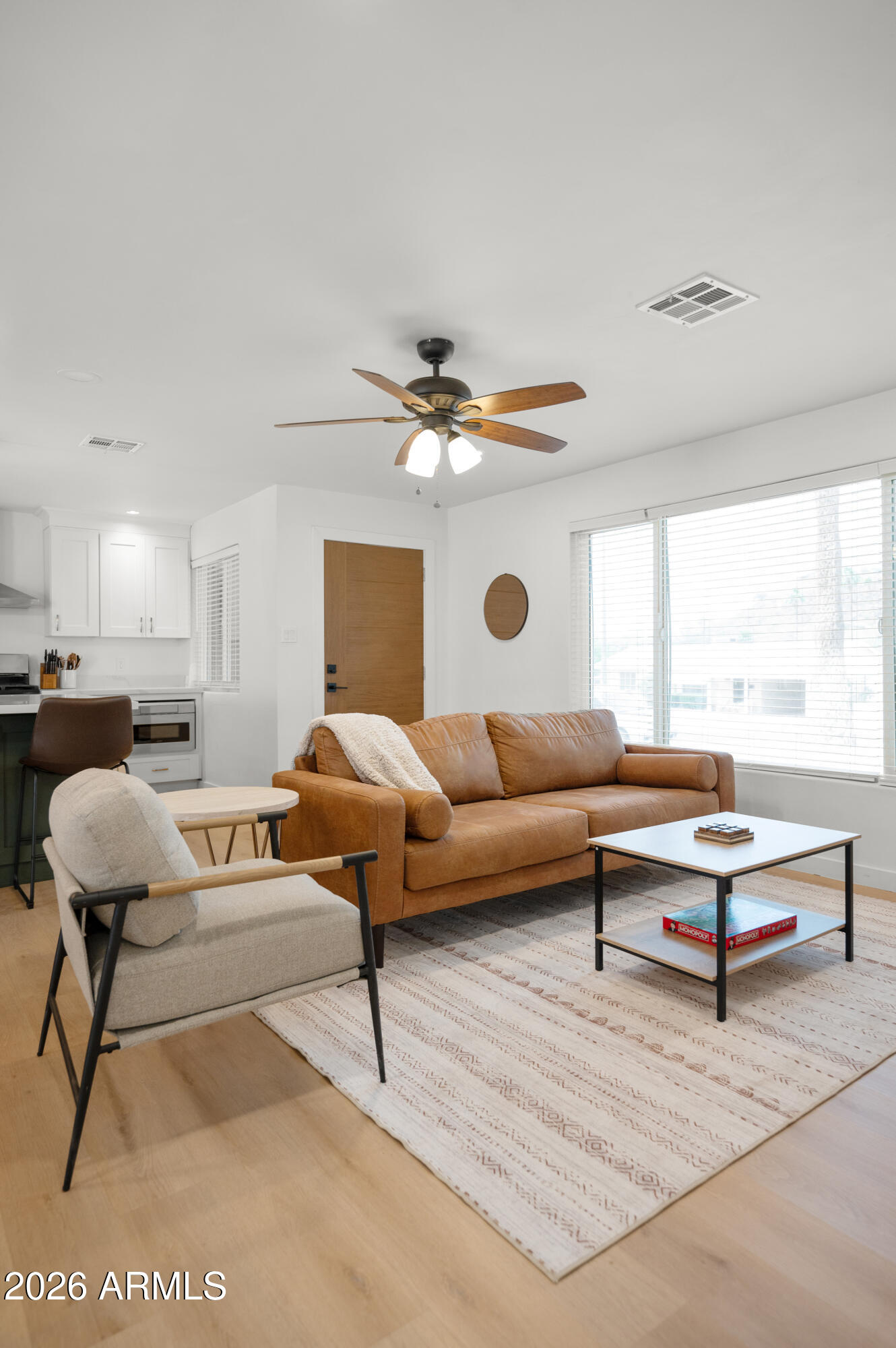 9829 North 4th Avenue Phoenix, AZ 85021 - Photo 14 of 32 Living