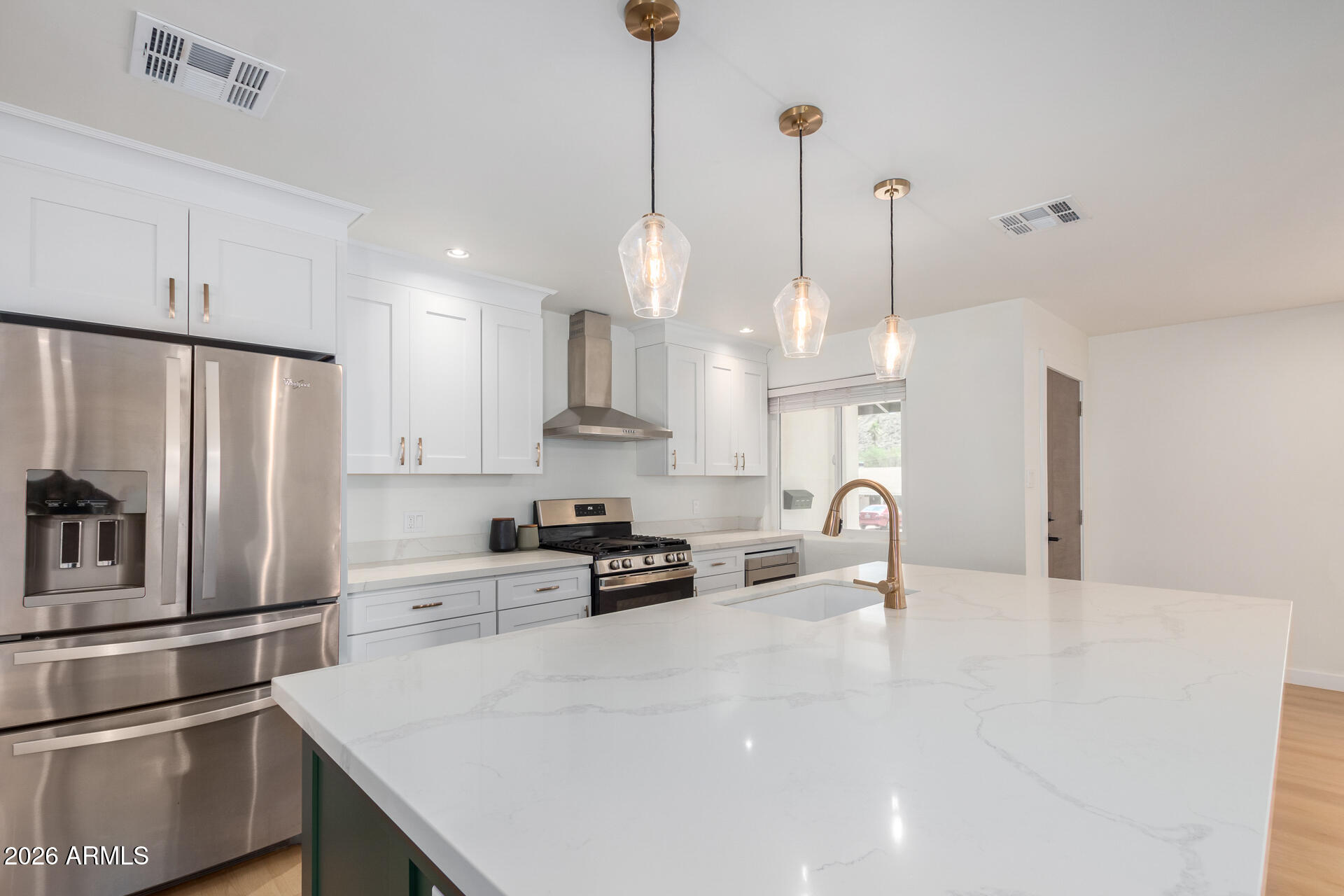 9829 North 4th Avenue Phoenix, AZ 85021 - Photo 4 of 32 Kitchen