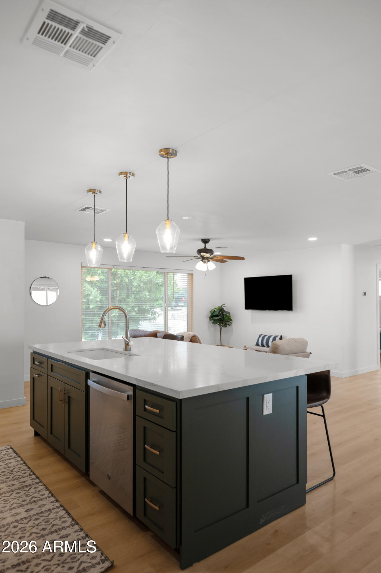 9829 North 4th Avenue Phoenix, AZ 85021 - Photo 8 of 32 Kitchen