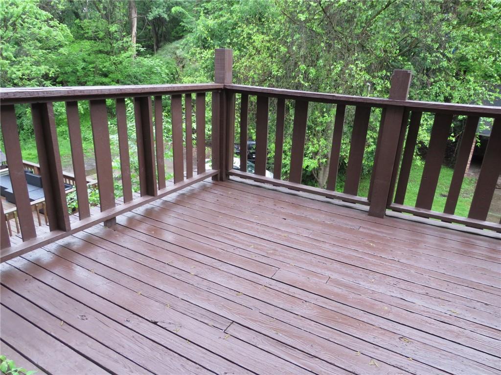 423 Braddock Road Pittsburgh, PA 15221 - Photo 34 of 36 a view of balcony with wooden floor