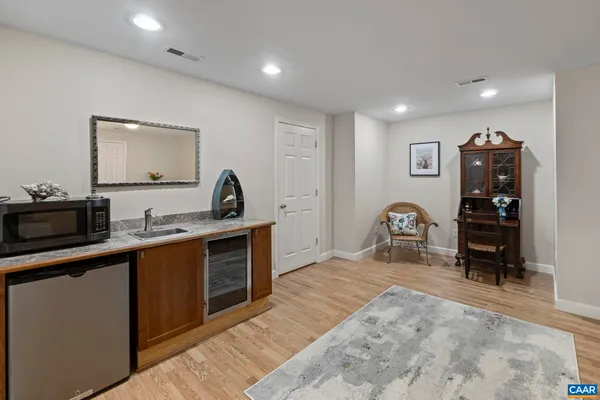 $529,900 | 63 Villa Avenue, Zion Crossroads, VA 22942