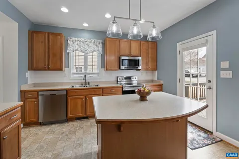 $519,000 | 63 Villa Avenue, Zion Crossroads, VA 22942