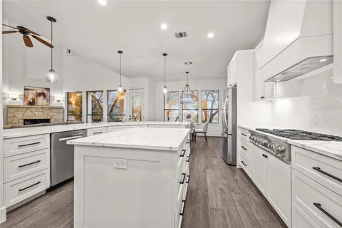 $1,450,000 | 13601 Montview Drive, Austin, TX 78732