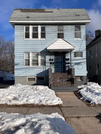 $2,200 | 239 East 9th Avenue, Roselle, NJ 07203
