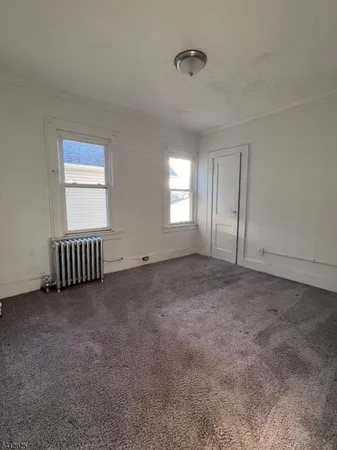 $2,200 | 239 East 9th Avenue, Roselle, NJ 07203