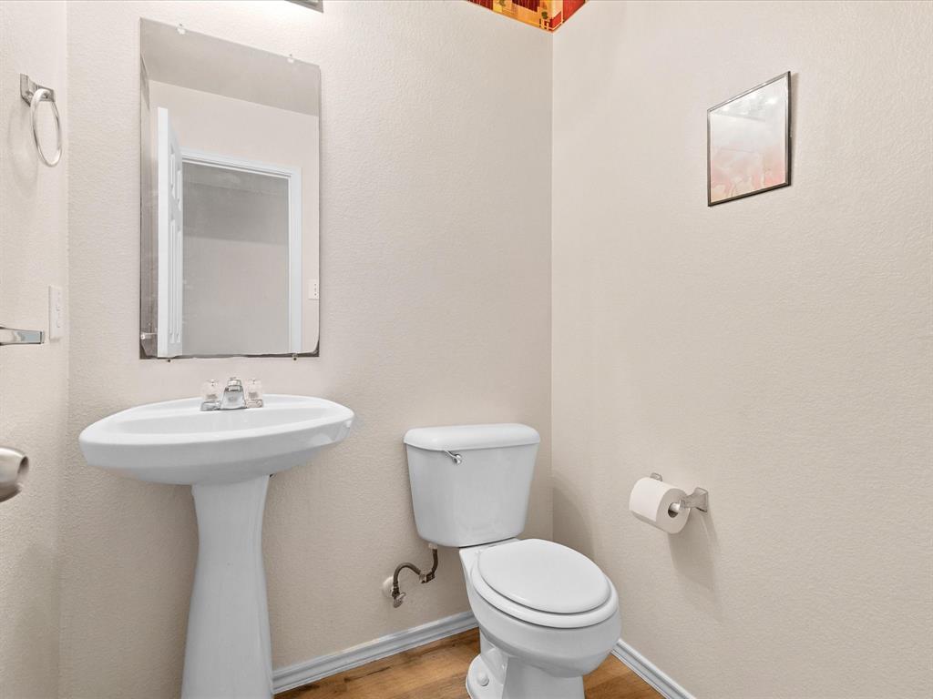 13287 Fowler Drive Frisco, TX 75035 - Photo 8 of 40 Half Bath Downstairs