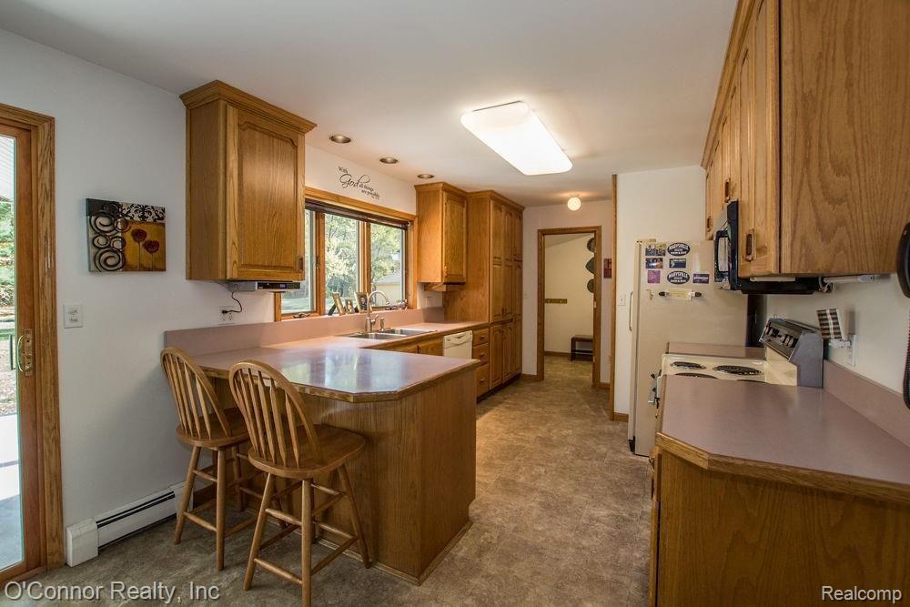 195 Wadhams Road St. Clair, MI 48079 - Photo 9 of 41 DSC_9908.jpg