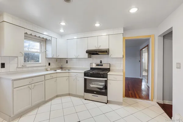 $4,600 | 2 Gillis Avenue, Unit 1, Nyack, NY 10960