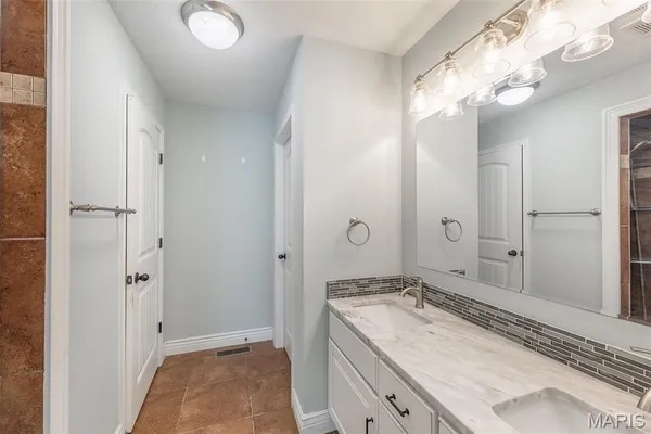 $269,900 | 2013 Tumbleweed Trail, Poplar Bluff, MO 63901