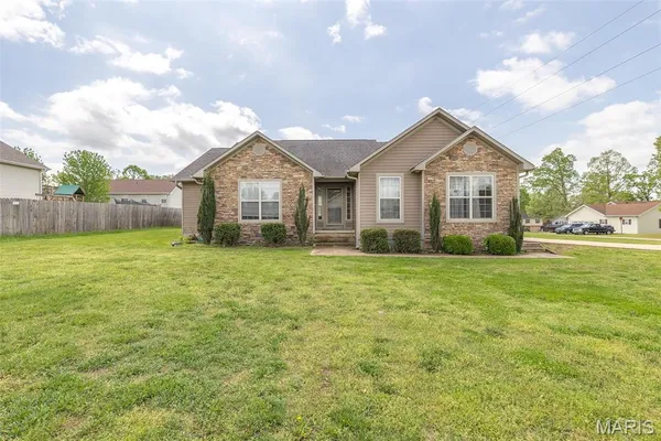 $269,900 | 2013 Tumbleweed Trail, Poplar Bluff, MO 63901