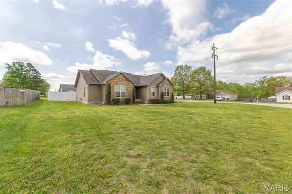 $269,900 | 2013 Tumbleweed Trail, Poplar Bluff, MO 63901