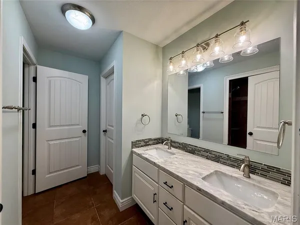 $269,900 | 2013 Tumbleweed Trail, Poplar Bluff, MO 63901