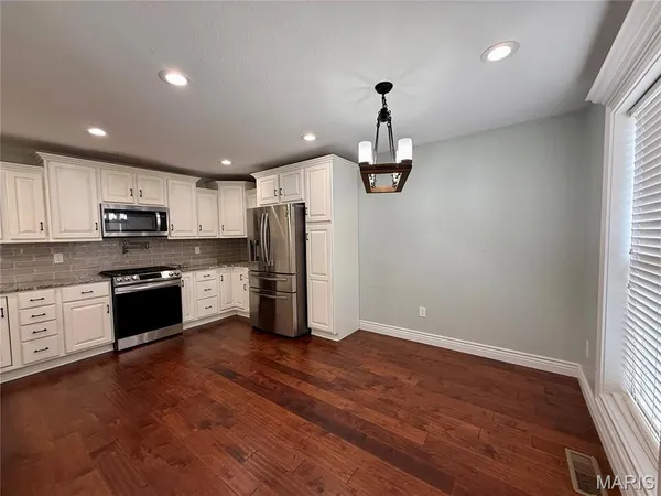 $269,900 | 2013 Tumbleweed Trail, Poplar Bluff, MO 63901