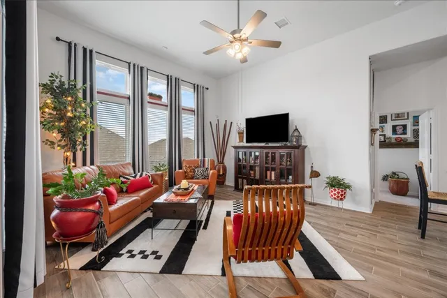 $370,000 | 181 Durian Loop, Buda, TX 78610