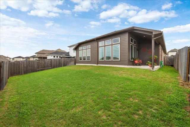 $370,000 | 181 Durian Loop, Buda, TX 78610