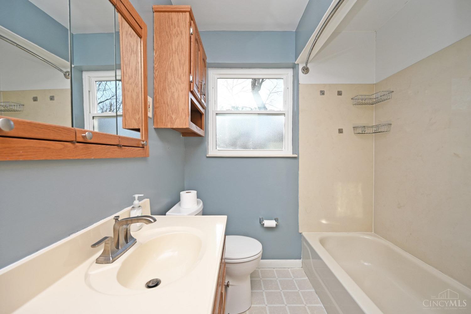 2127 Adams Road Cincinnati, OH 45231 - Photo 19 of 43 Gallery Image 19