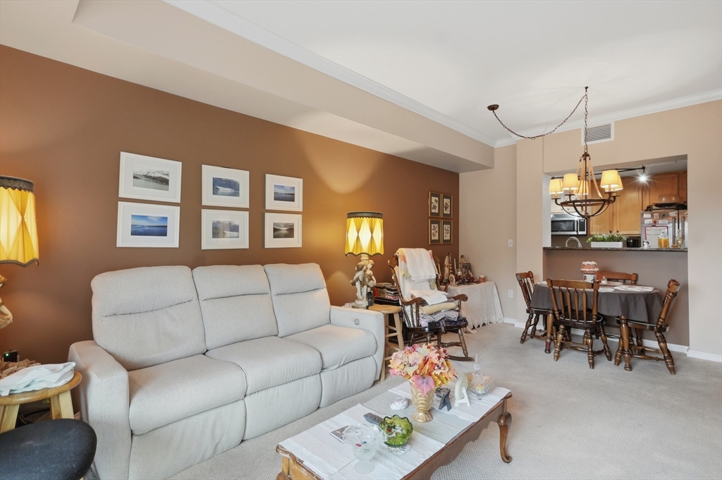 36 Village Road, Unit 613 Middleton, MA 01949 - Photo 4 of 34