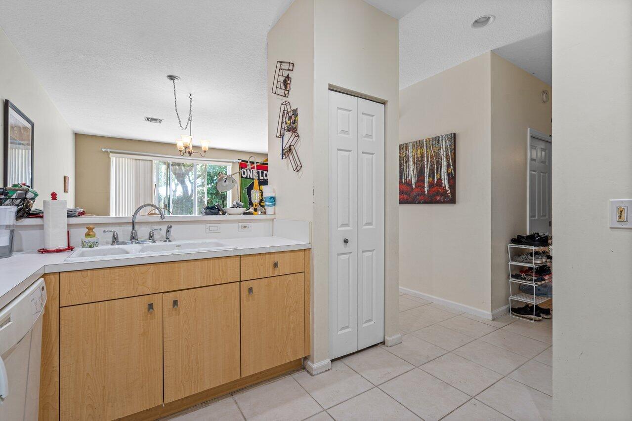 10102 Boca Palm Drive Boca Raton, FL 33498 - Photo 13 of 25 014-10102BocaPalmDrive-BocaRaton-FL-3349