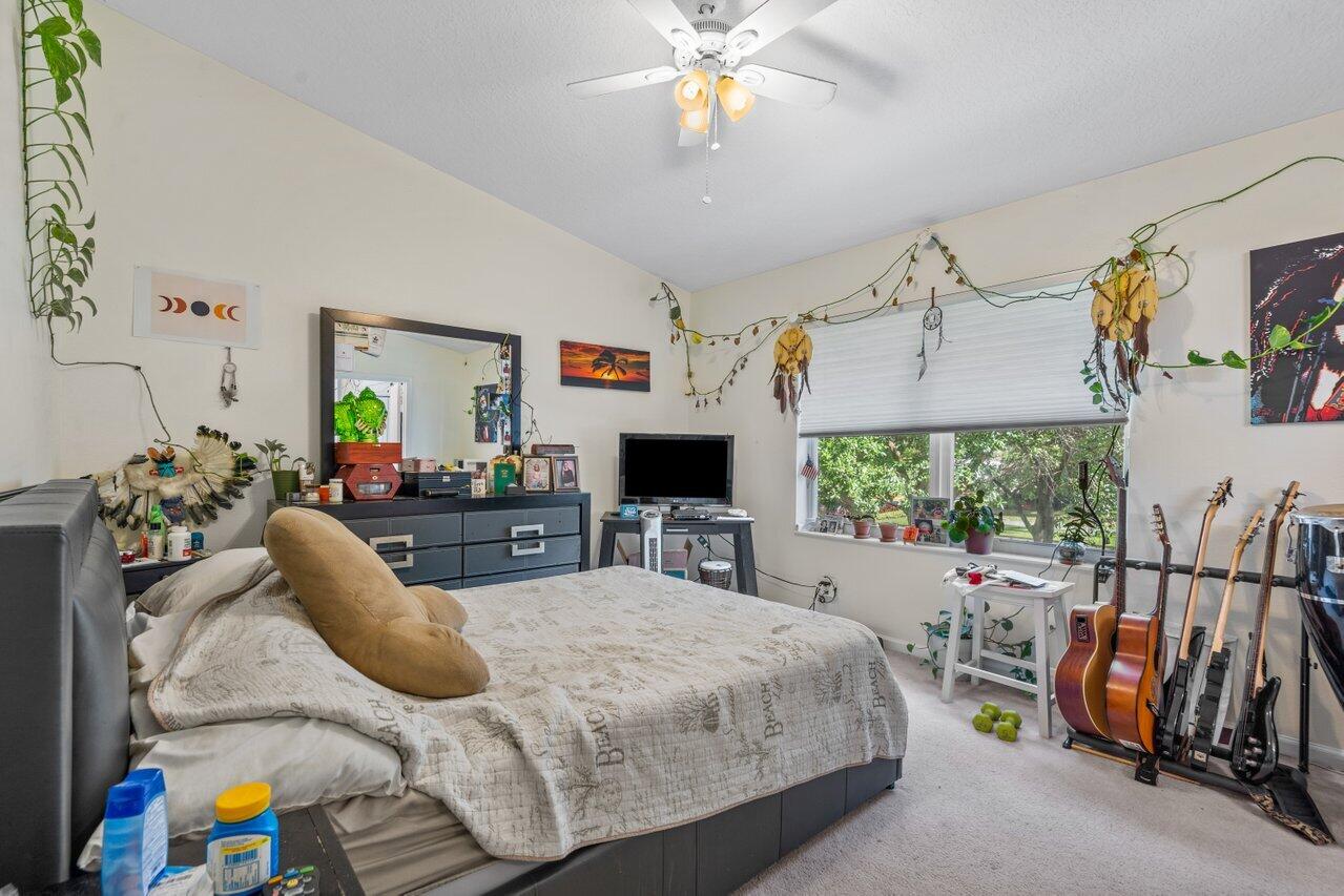 10102 Boca Palm Drive Boca Raton, FL 33498 - Photo 18 of 25 019-10102BocaPalmDrive-BocaRaton-FL-3349