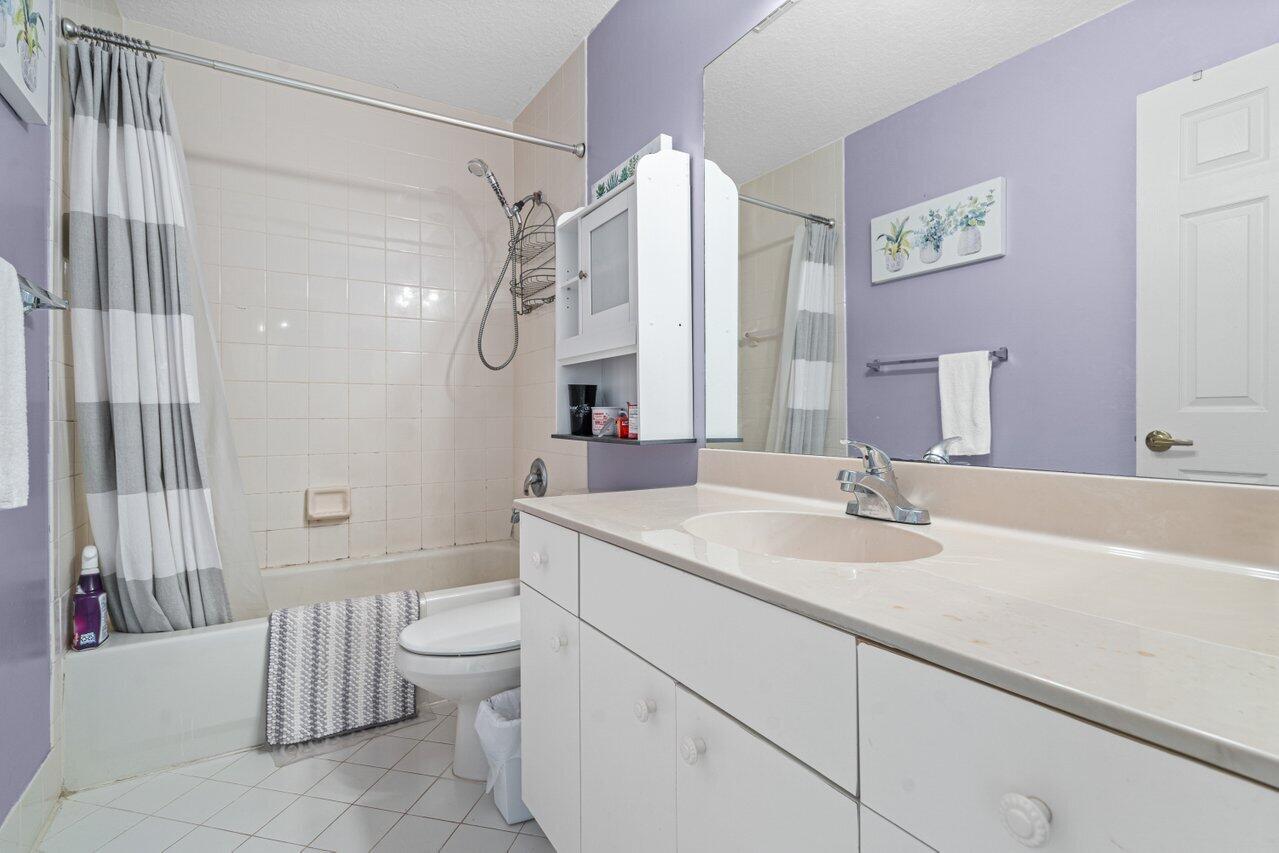 10102 Boca Palm Drive Boca Raton, FL 33498 - Photo 24 of 25 018-10102BocaPalmDrive-BocaRaton-FL-3349