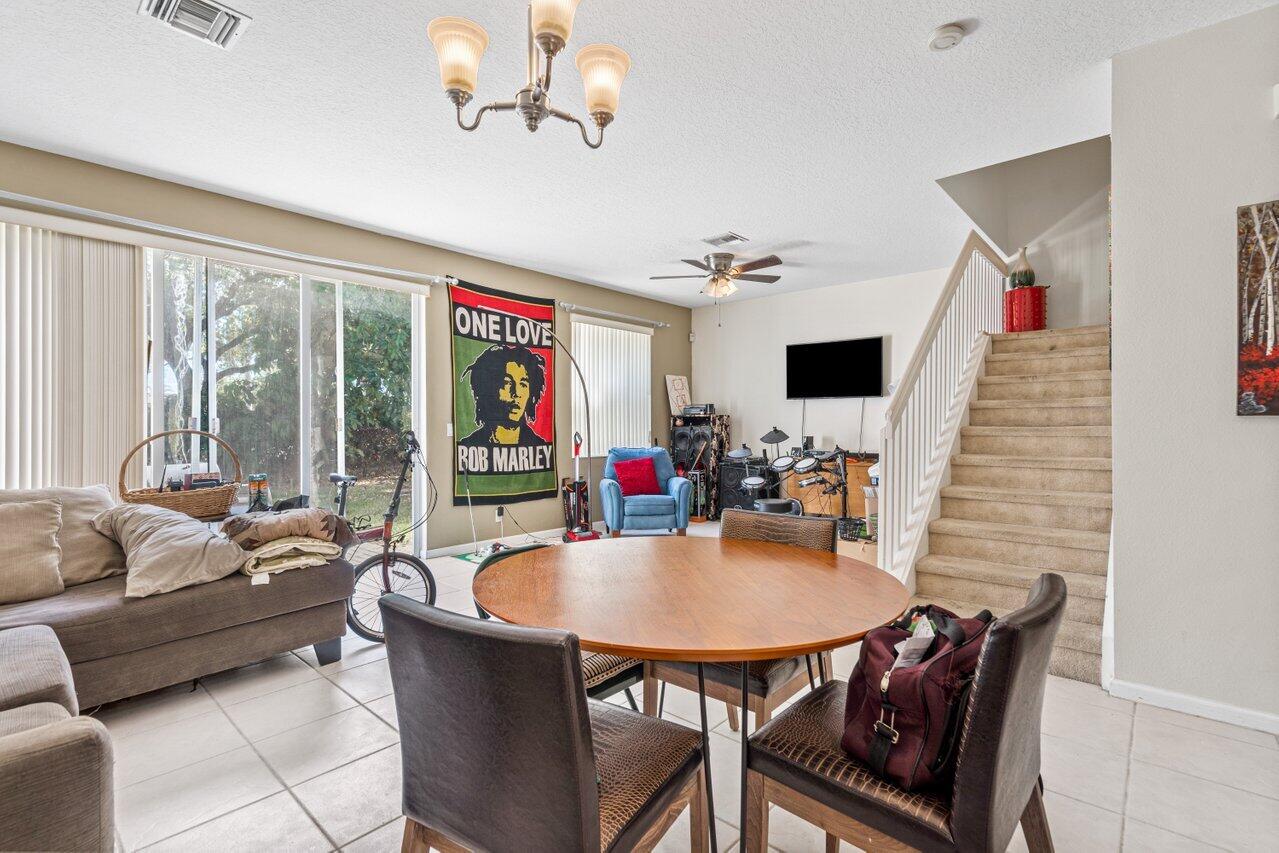 10102 Boca Palm Drive Boca Raton, FL 33498 - Photo 7 of 25 008-10102BocaPalmDrive-BocaRaton-FL-3349