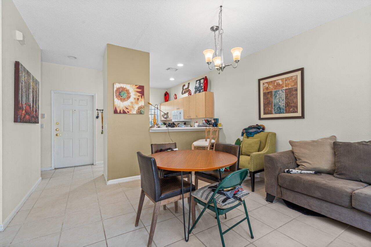 10102 Boca Palm Drive Boca Raton, FL 33498 - Photo 9 of 25 010-10102BocaPalmDrive-BocaRaton-FL-3349