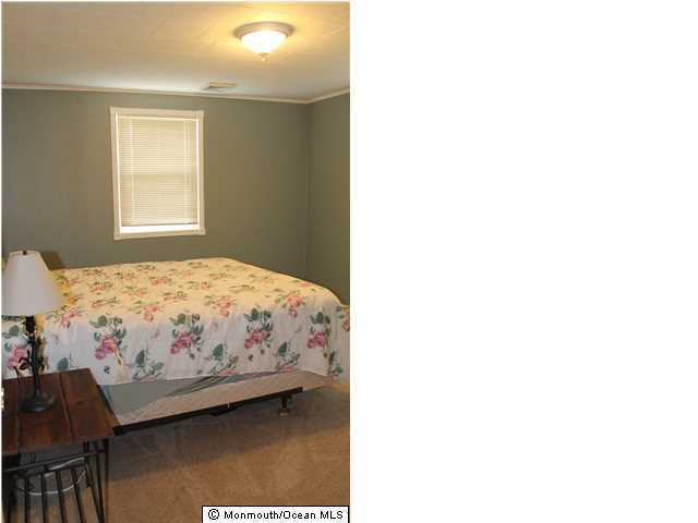 64 St George Place Keyport, NJ 07735 - Photo 9 of 16 Additional Photo
