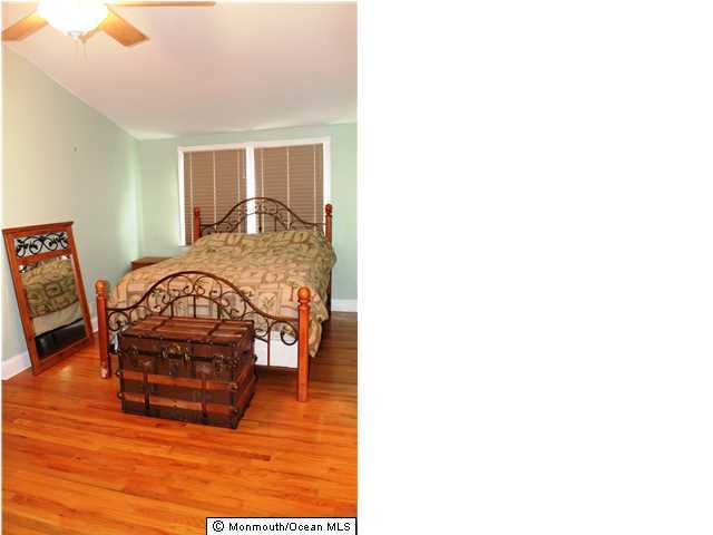 64 St George Place Keyport, NJ 07735 - Photo 10 of 16 Additional Photo