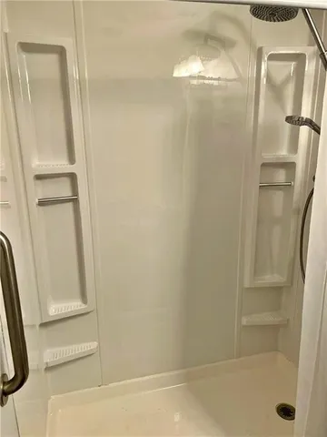 $210,000 | 203 Crestwood Lane, Pittsburg, KS 66762