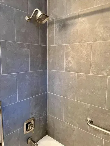 $210,000 | 203 Crestwood Lane, Pittsburg, KS 66762