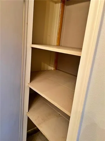 $210,000 | 203 Crestwood Lane, Pittsburg, KS 66762