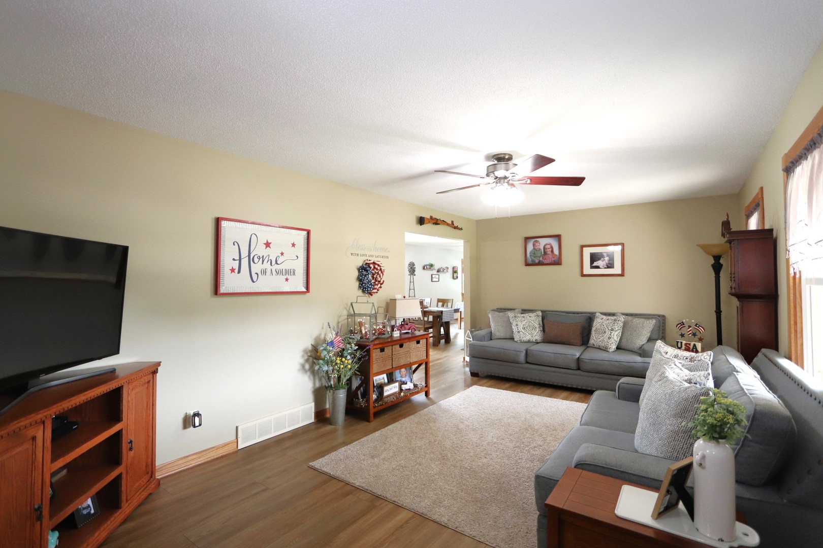 1937 North 3609th Road Ottawa, IL 61350 - Photo 9 of 41