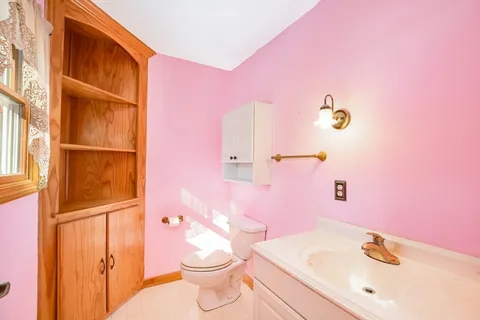$699,900 | 7 Randall Road, Rochester, MA 02770