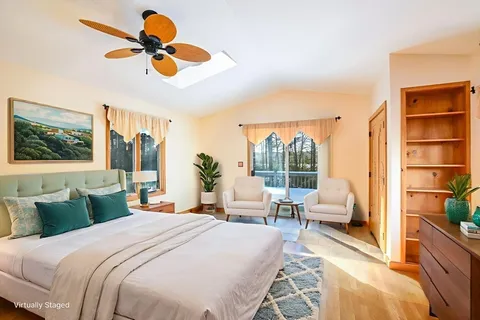 $699,900 | 7 Randall Road, Rochester, MA 02770