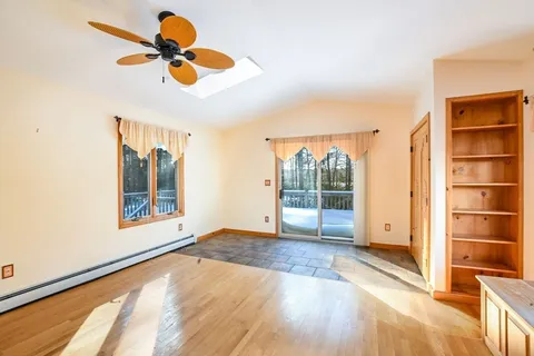 $699,900 | 7 Randall Road, Rochester, MA 02770