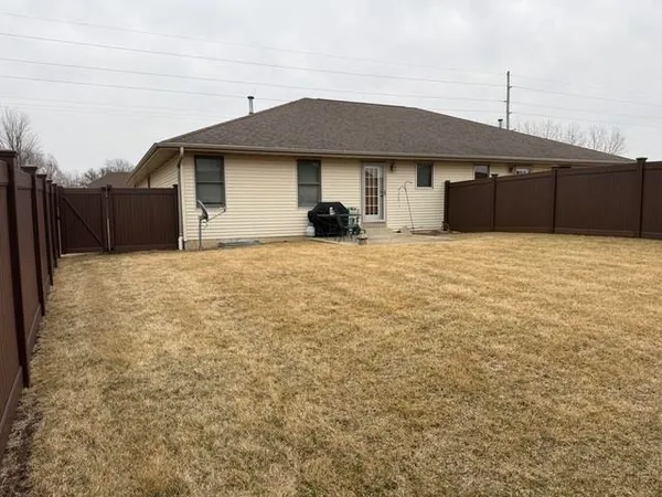 $175,000 | 223 A Oakwood Avenue, Oglesby, IL 61348