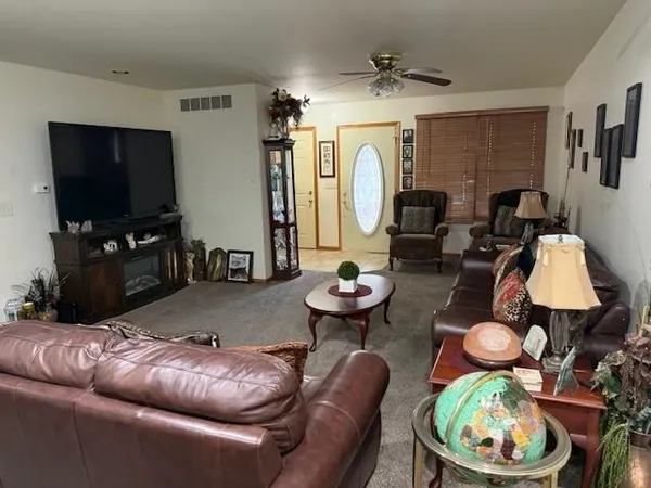 $175,000 | 223 A Oakwood Avenue, Oglesby, IL 61348