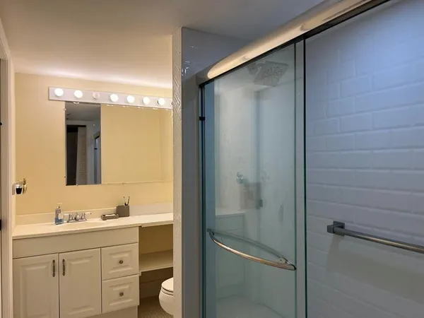 $1,950 | 1807 Fairview Villas Drive, Unit 3, Palm Springs, FL 33406
