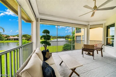 $999,900 | 1855 Les Chateaux Boulevard, Unit 5201, Naples, FL 34109