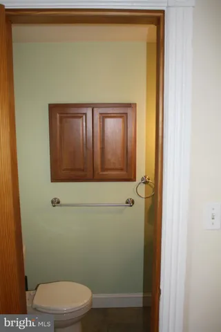 a bathroom with a toilet