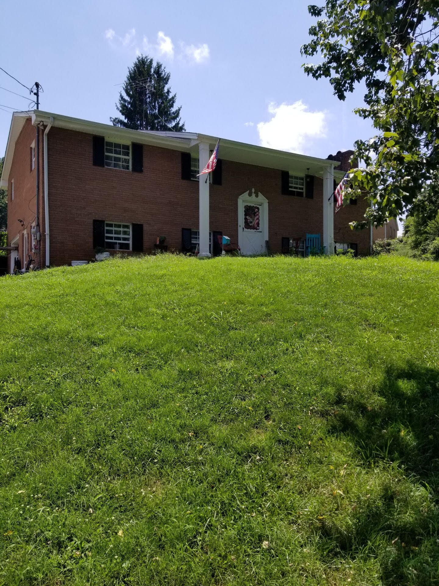 134 Howes Chapel Road Rogersville, TN 37857 - Photo 2 of 18 Main
