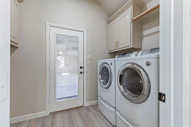 $699,000 | 615 West Aurora Vista Trail, Aurora, TX 76078