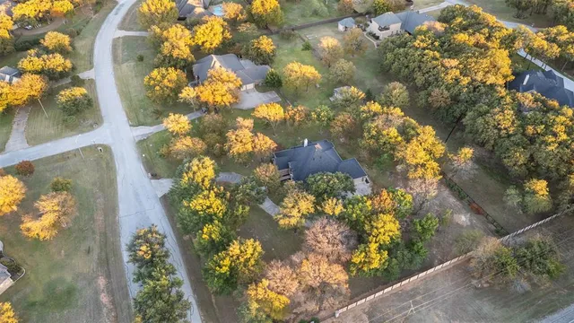 $699,000 | 615 West Aurora Vista Trail, Aurora, TX 76078