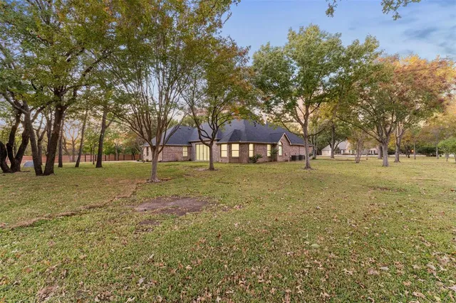 $699,000 | 615 West Aurora Vista Trail, Aurora, TX 76078