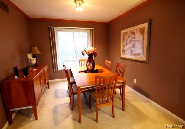 3057 Wilmington Court Rochester, MI 48309 - Photo 7 of 18 IMG_4984.jpg
