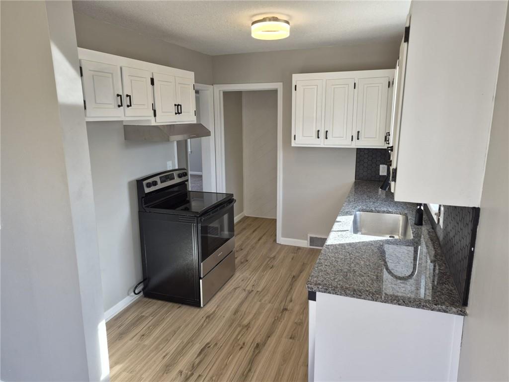 1007 South Main Street Harrisonville, MO 64701 - Photo 9 of 23