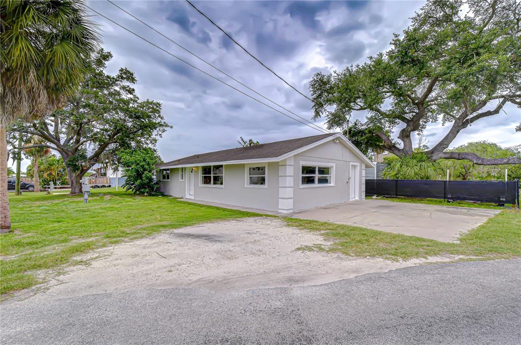 204 7th Street Southwest Ruskin, FL 33570 - Photo 20 of 20