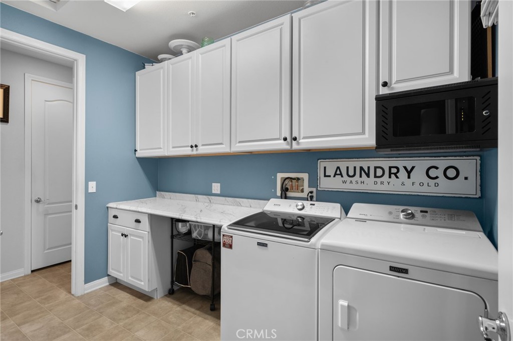 20346 Symphony Drive Riverside, CA 92507 - Photo 33 of 44 Laundry Room
