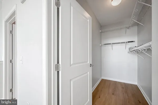 $2,975 | 444 West Broad Street, Unit 619, Falls Church, VA 22046